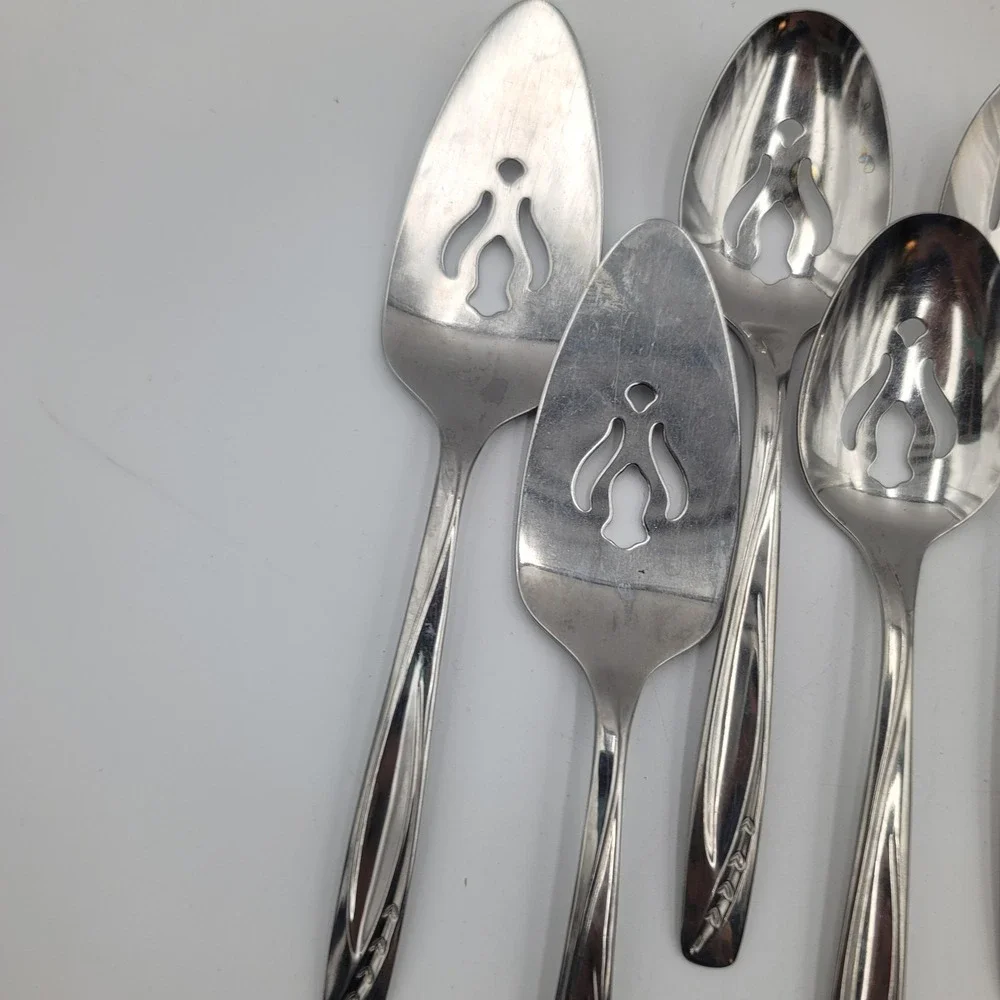 91 pc Lawncrest Rogers Cutlery International Stainless Flatware 11 Serving pcs